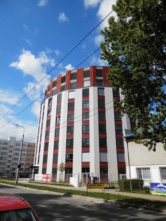 Ubytovaci Zarizeni Koleje Pedagog تشيسكي بوديوفيتسه المظهر الخارجي الصورة